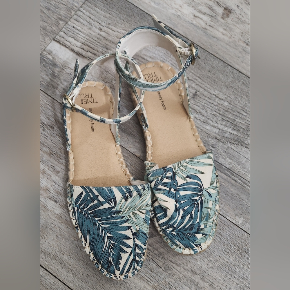 Time and Tru Tropical Print Espadrille Flatform Sandals